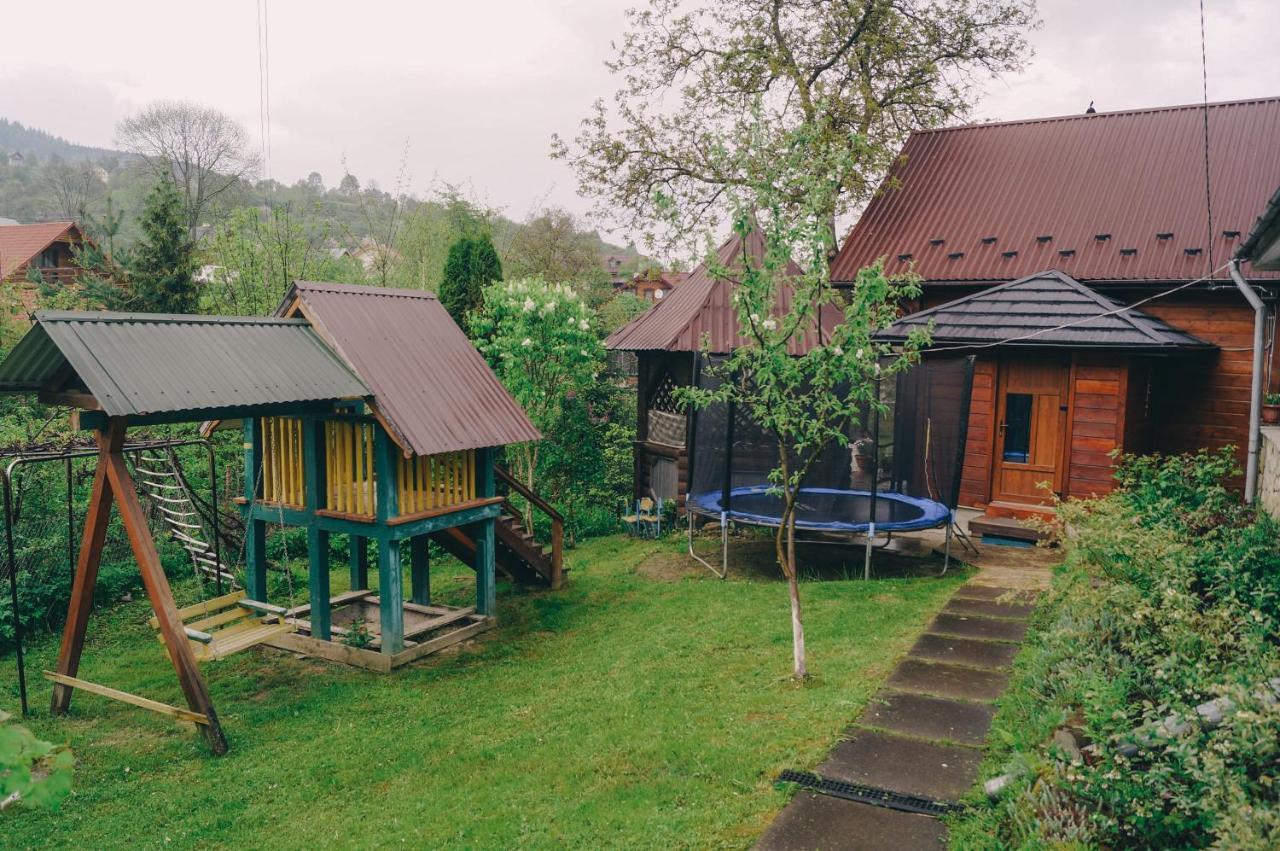 Будиночок В Карпатах Yaremche Exterior foto