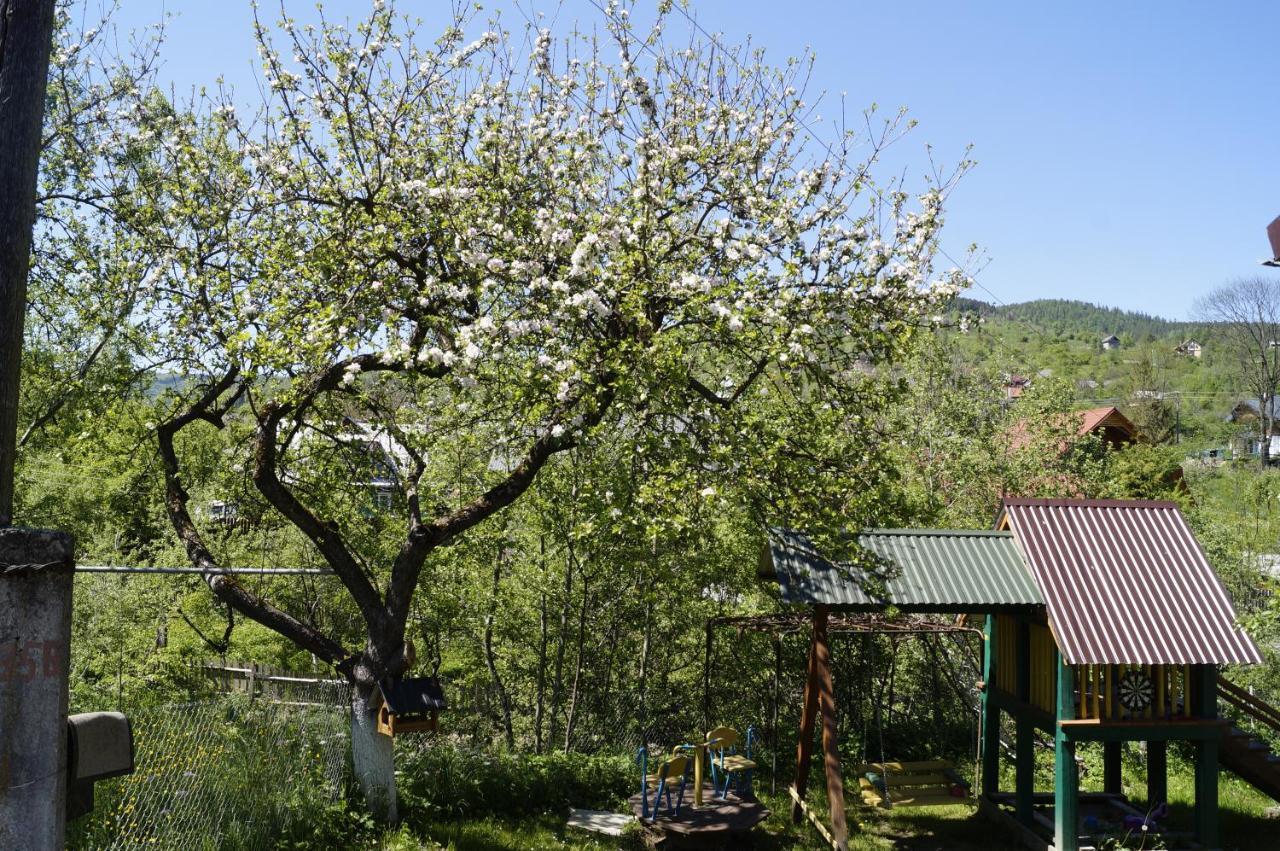 Будиночок В Карпатах Yaremche Exterior foto